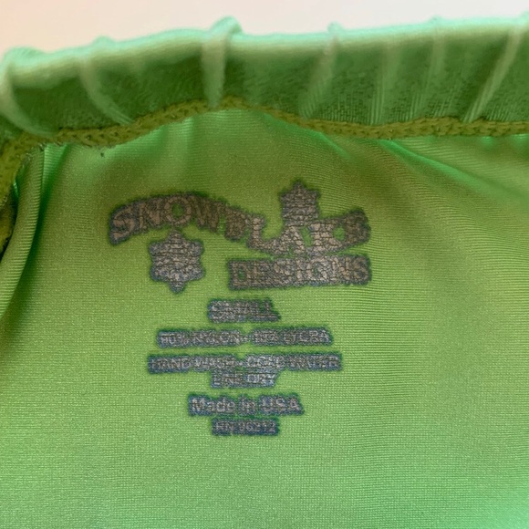 Snowflake Gymnastics/Dance Shorts - Picture 2 of 2